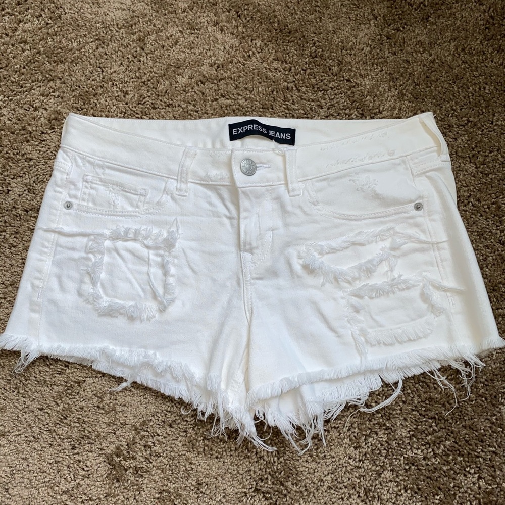 Express Shorts